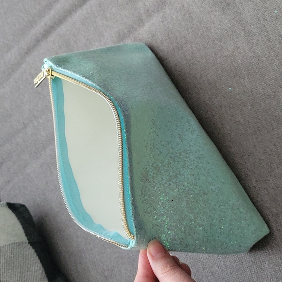 Tarte Blue/Green Glitter Paradise Makeup Bag - Picture 5 of 8